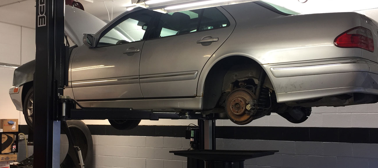 Mercedes technician in Wakefield MA